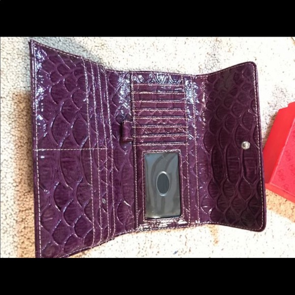 Guess Purple Patten Leather Wallet - Picture 3 of 6